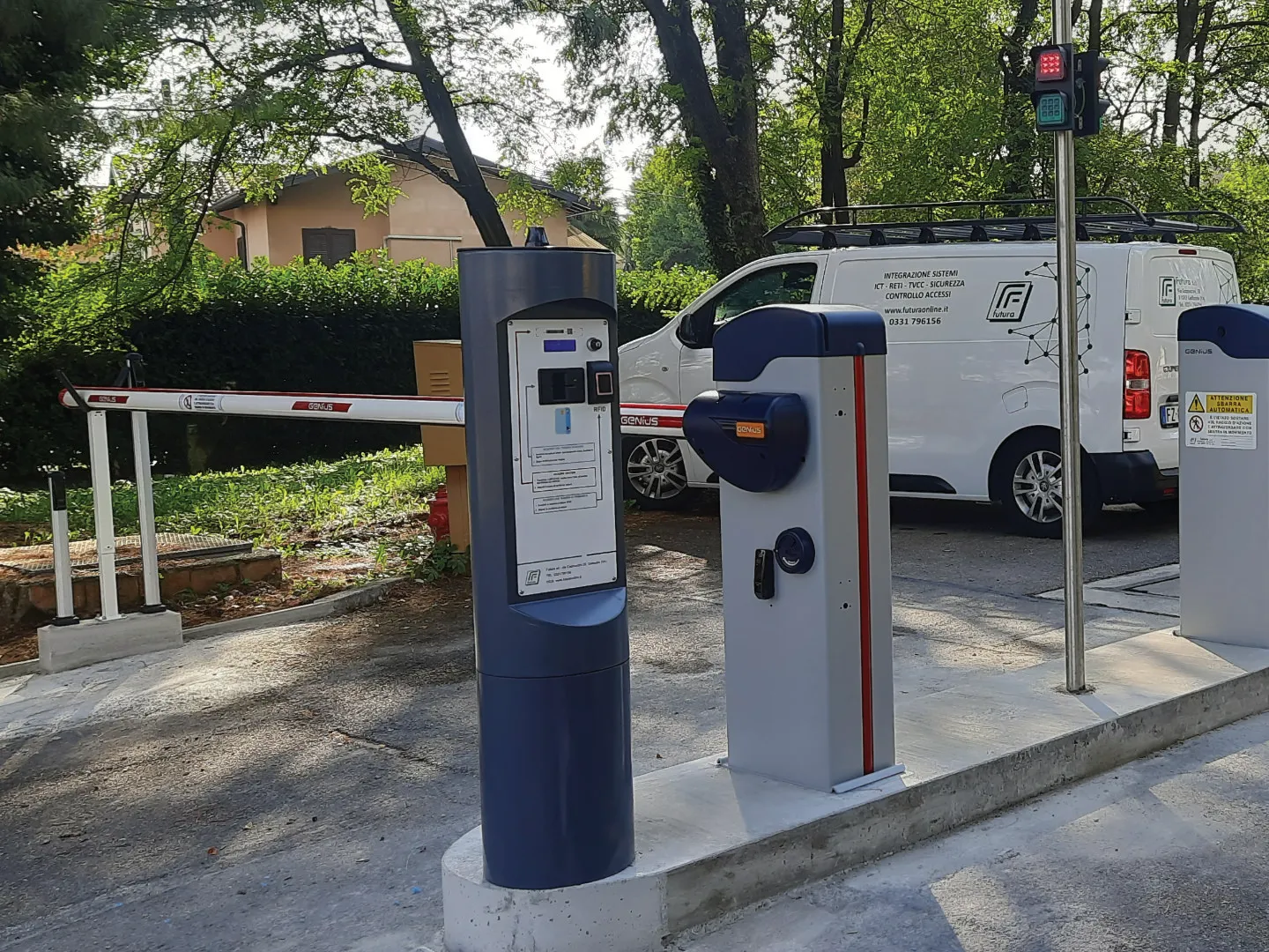 Controllo accessi per piattaforma ecologica